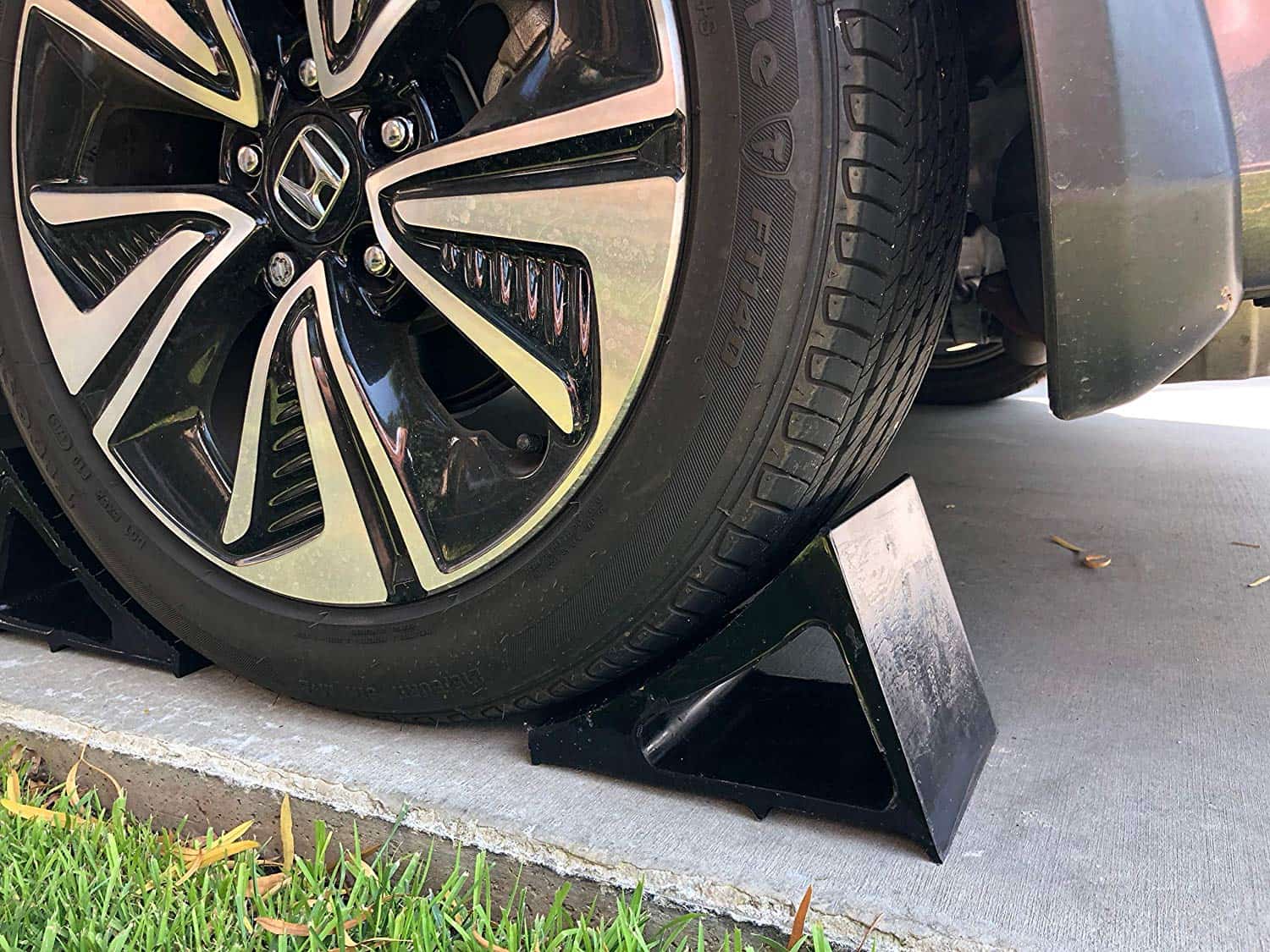 Trailer Wheel Chocks >> Wheel Chock Polyurethane 1 Pack Black Cable Protectors Trailer Wheel Chocks >> Wheel Chock Polyurethane 1 Pack Black Cable Protectors
